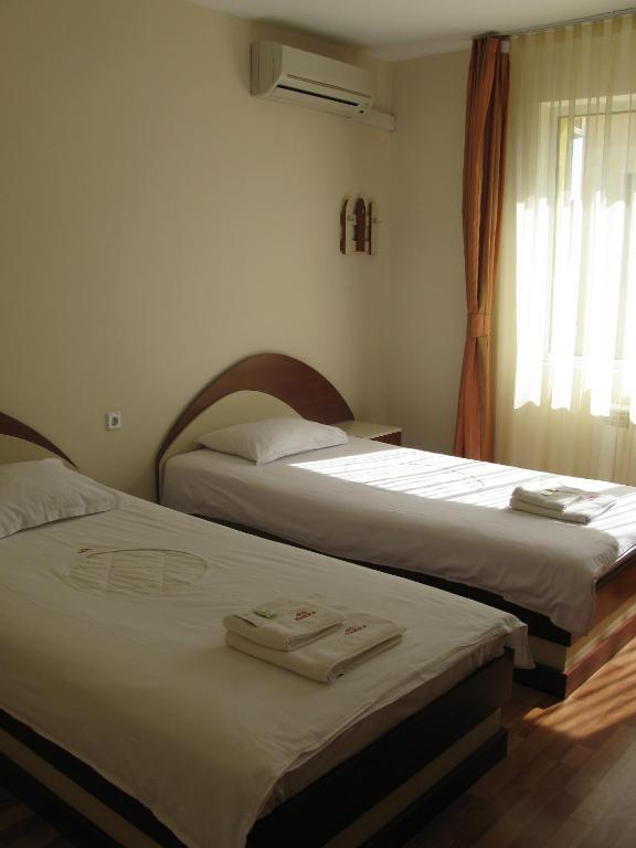 Hotel Nakra Radnevo Pokoj fotografie